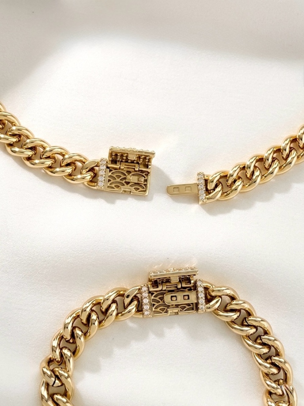 14K Gold Plated Cuban Link Necklace & Bracelet Set with CZ Pavé Box Toggle Clasp - Picture 5 of 11